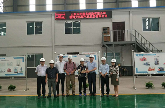 越南用戶對我公司設(shè)備制造和履約能力進(jìn)行考察